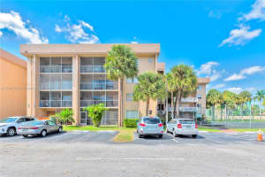 17000 NW 67th Ave APT 101, Hialeah, FL 33015, Sold 03/30/23
