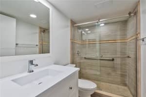 17000 NW 67th Ave APT 101, Hialeah, FL 33015, Sold 03/30/23
