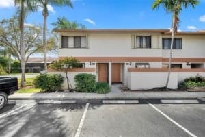 4321 SW 70th Terrace, Davie, FL 33314, Sold 03/31/23