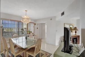 4050 NW 42nd Ave APT 413, Lauderdale Lakes, FL 33319, Sold 05/11/23