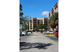 5199 NW 7th St APT 203, Miami, FL 33126, Sold 09/05/23