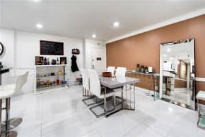 9 NE 19th Ct #118c, Wilton Manors, FL 33305, Sold 10/06/23