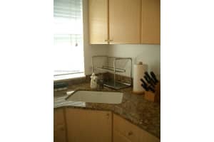 1052 Jefferson Ave APT 6, Miami Beach, FL 33139, Sold 04/10/23