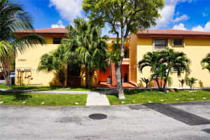 10863 NW 7th St, Miami, FL 33172, Sold 04/17/23