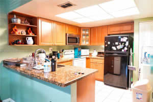 10863 NW 7th St, Miami, FL 33172, Sold 04/17/23