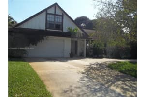 325 Fairway N, Jupiter, FL 33469, Sold 05/04/23