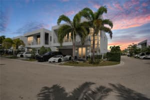 9721 NW 74th Terrace, Doral, FL 33178, Sold 04/04/23