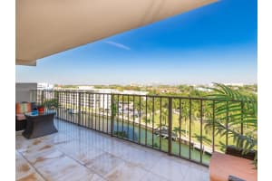 1800 NE 114th St APT 803, Miami, FL 33181, Sold 04/21/23