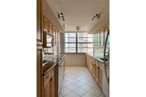 18061 Biscayne Blvd, Aventura, FL 33160, Sold 05/10/23