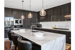 3300 NE 188th St APT 917, Aventura, FL 33180, Sold 12/05/23