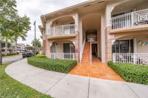 8826 W Flagler St APT 206, Miami, FL 33174, Sold 04/06/23