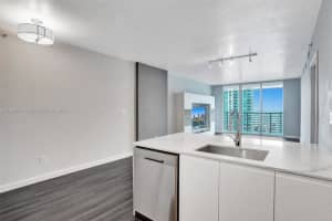 325 S Biscayne Blvd #2915, Miami, FL 33131, Sold 06/08/23