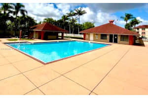 18850 NW 57th Ave APT 302, Hialeah, FL 33015, Sold 05/10/23