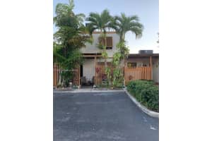 13196 SW 10th Ln, Miami, FL 33184, Sold 04/12/23