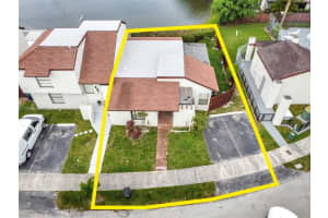 512 NW 97th Pl, Miami, FL 33172, Sold 05/15/23