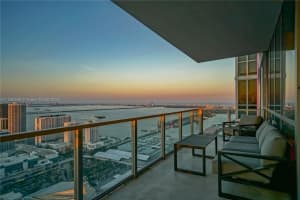 1100 Biscayne Blvd UNIT 5405, Miami, FL 33132, Sold 04/28/23