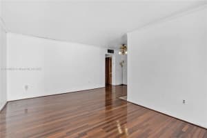 949 Pennsylvania Ave, Miami Beach, FL 33139, Sold 04/24/23