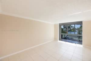 9150 Lime Bay Blvd APT 111, Tamarac, FL 33321, Sold 04/17/23
