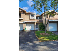 2205 Discovery Cir W, Deerfield Beach, FL 33442, Sold 05/12/23