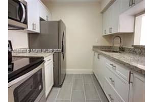 250 NW 107th Ave APT 202, Miami, FL 33172, Sold 04/24/23