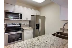 250 NW 107th Ave APT 202, Miami, FL 33172, Sold 04/24/23