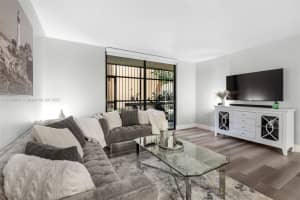 8615 NW 8th St #112, Miami, FL 33126, Sold 03/23/23