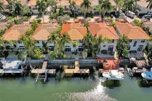 1071 Waterside Ln, Hollywood, FL 33019, Sold 06/16/23