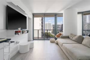 55 SW 9th St Apt 1501, Miami, FL 33130, Sold 05/30/23