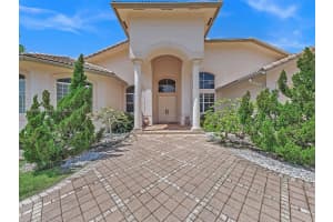 2101 SW 131st Terrace, Davie, FL 33325, Sold 04/28/23