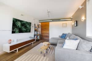 220 Washington Ave #4a, Miami Beach, FL 33139, Sold 06/02/23