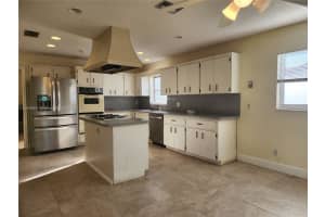 10525 NW 70th St, Tamarac, FL 33321, Sold 04/28/23