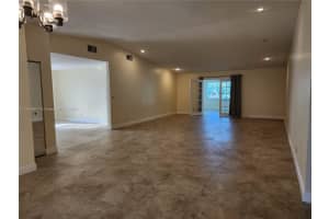 10525 NW 70th St, Tamarac, FL 33321, Sold 04/28/23