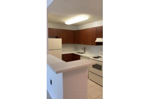 7115 NW 179th St APT 302, Hialeah, FL 33015, Sold 05/19/23