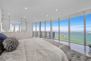 488 NE 18th St, Miami, FL 33132, Sold 01/24/24
