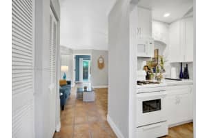 8600 SW 67th Ave APT 911, Miami, FL 33143, Sold 03/21/23