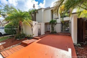 9155 Fontainebleau Blvd, Miami, FL 33172, Sold 04/27/23