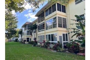 5131 W Oakland Park Blvd # 111, Lauderdale Lakes, FL 33313, Sold 08/05/23
