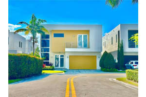 7534 NW 98th Ave, Doral, FL 33178, Sold 07/19/23