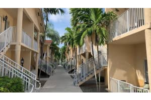 6962 NW 179th St Apt 203-6, Hialeah, FL 33015, Sold 08/31/23