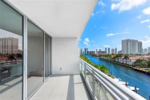 2950 NE 188th St APT 424, Aventura, FL 33180, Sold 07/14/23