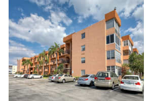 3048 Sunrise Lakes Dr E APT 114, Sunrise, FL 33322, Sold 03/22/24
