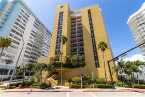 5880 Collins Ave PH 1, Miami Beach, FL 33140, Sold 11/30/23