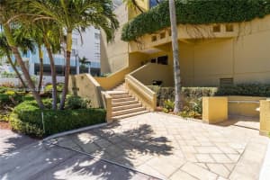 5880 Collins Ave PH 1, Miami Beach, FL 33140, Sold 11/30/23