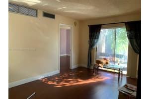 5240 NE 6th Ave h, Fort Lauderdale, FL 33334, Sold 11/16/23