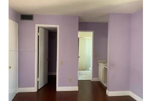 5240 NE 6th Ave h, Fort Lauderdale, FL 33334, Sold 11/16/23