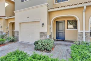 320 NE 194th Ln #320, Miami, FL 33179, Sold 05/16/23