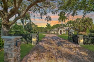 4011 Blue Grass Ln, Davie, FL 33330, Sold 04/20/23
