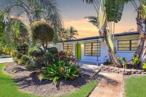 781 W Country Club Cir, Plantation, FL 33317, Sold 04/20/23