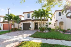 3535 SW 90th Ave, Miramar, FL 33025, Sold 03/27/23
