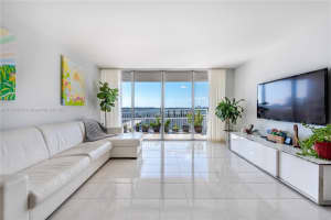18031 Biscayne Blvd APT 1101, Aventura, FL 33160, Sold 07/28/23